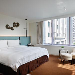 Executive Suite with Sofa Bed