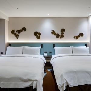 Deluxe Quadruple Room No Window