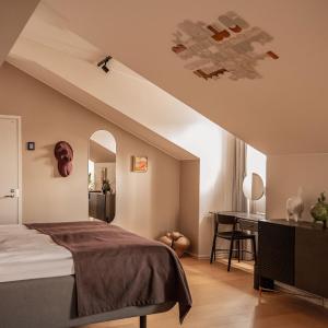 The Atelier room
