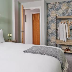 One-Bedroom Executive