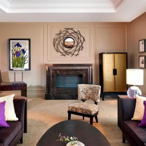 Caroline Astor Suite with Two Double Beds and Skyline View