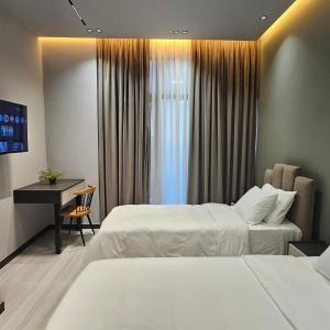 Deluxe Double or Twin Room with Balcony