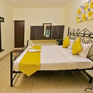 King Room with Balcony