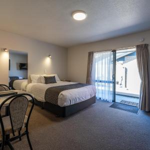 Superior Studio with Spa Bath