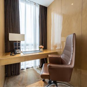 Vaperse Junior Suite City View(King Bed)