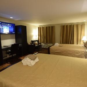 Deluxe Queen Room with Two Queen Beds