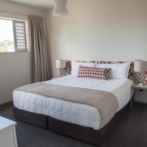 Beachfront Two Bedroom Suite (2x King or King & 2x singles or 4x singles)