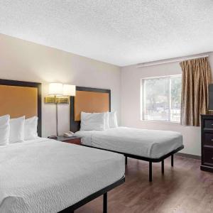 One Bedroom Suite with 2 Double Beds - Non-Smoking