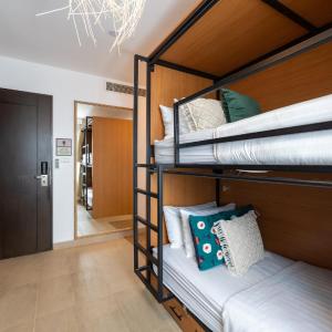 4 Bed Female Community Ensuite