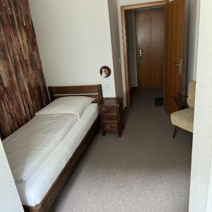 Single Room with Private Bathroom