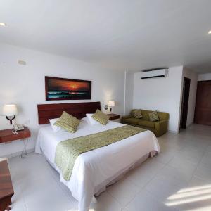 Deluxe King Suite