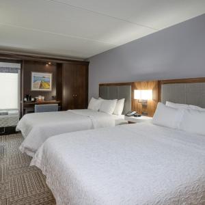 Room with Two Queen Beds - Non-Smoking