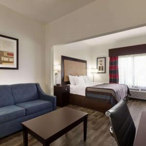 Deluxe King Room - Non-Smoking