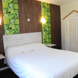 Double Room with Lake Or Garden View