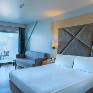 Deluxe Double Room with Sea View