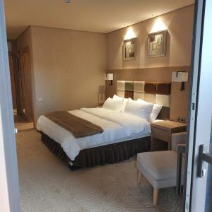 Deluxe Double Room with Extra Bed