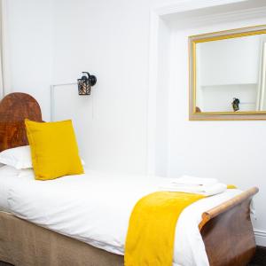 Large Double or Twin Room