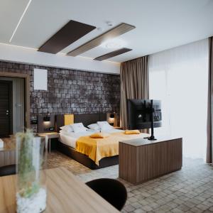 Studio with Balcony
