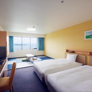 Japanese-Western Style Standard Room with Two Single Beds and Two Futon Beds  