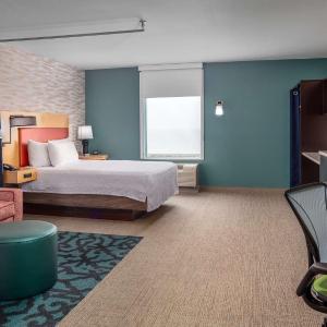 Queen Studio Extended Suite