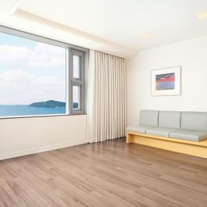 Room Assigned on Arrival (Island view)