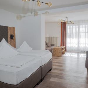 Double Room with Souterrain Terrace (no view)