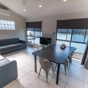Large Two-Bedroom Deluxe Waterfront Spa Villa - Sleeps 5