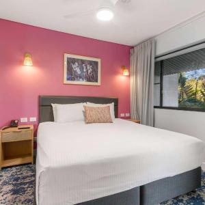 Deluxe Two-Bedroom Mobility Accessible Room