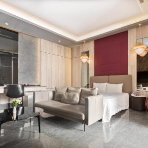 Standard Double Room (Check-in after 22:00)
