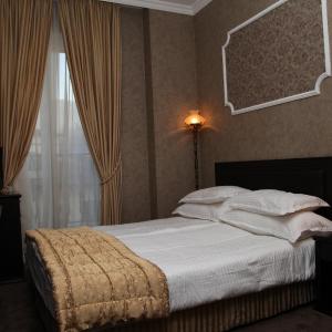 Small Double or Twin Room