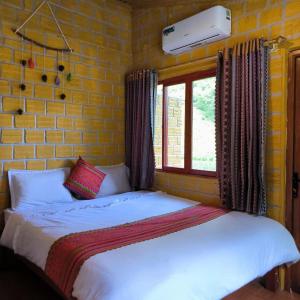 King Room with Balcony