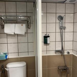 Deluxe Double Room with Shower