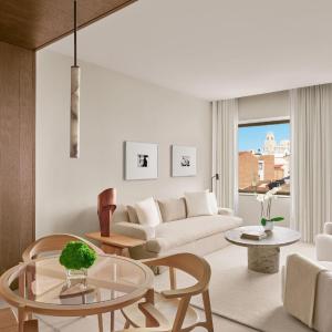 One-Bedroom Superior King Suite