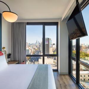 Larger King Room with Panoramic View