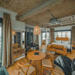Duplex Suite