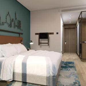 Deluxe King Room with City View
