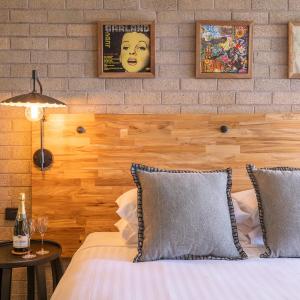 Ocean View King (Motel)