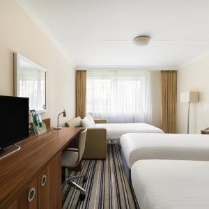 Twin Room with Sofa Bed - Non-Smoking
