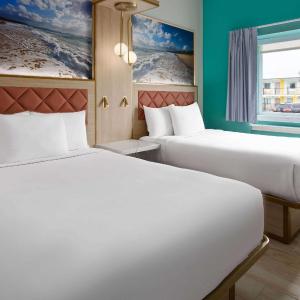 Double Room with Two Double Beds - Non-Smoking