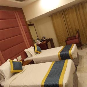 Deluxe Double or Twin Room