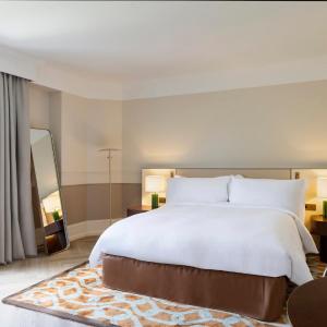 Classic Queen Room - Accessible