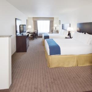 Suite with Two Queen Beds