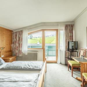 Superior Double Room with Balcony