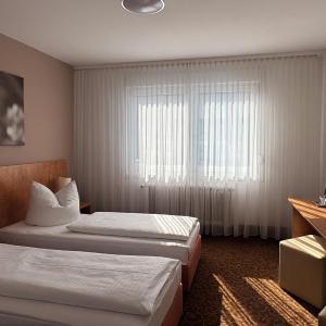 Double or Twin Room with Bathroom