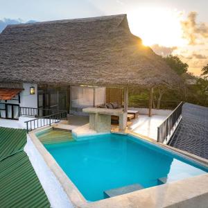 Suite with Private Pool
