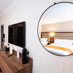 Classic Quadruple Room