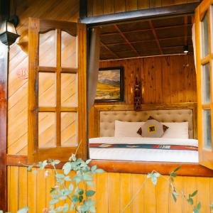 Deluxe Bungalow with Garden View