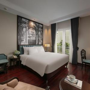 Executive Honeymoon Room with Balcony