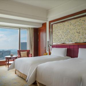 Premier Twin Room with Riverview