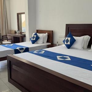 Deluxe Triple Room with Sea View